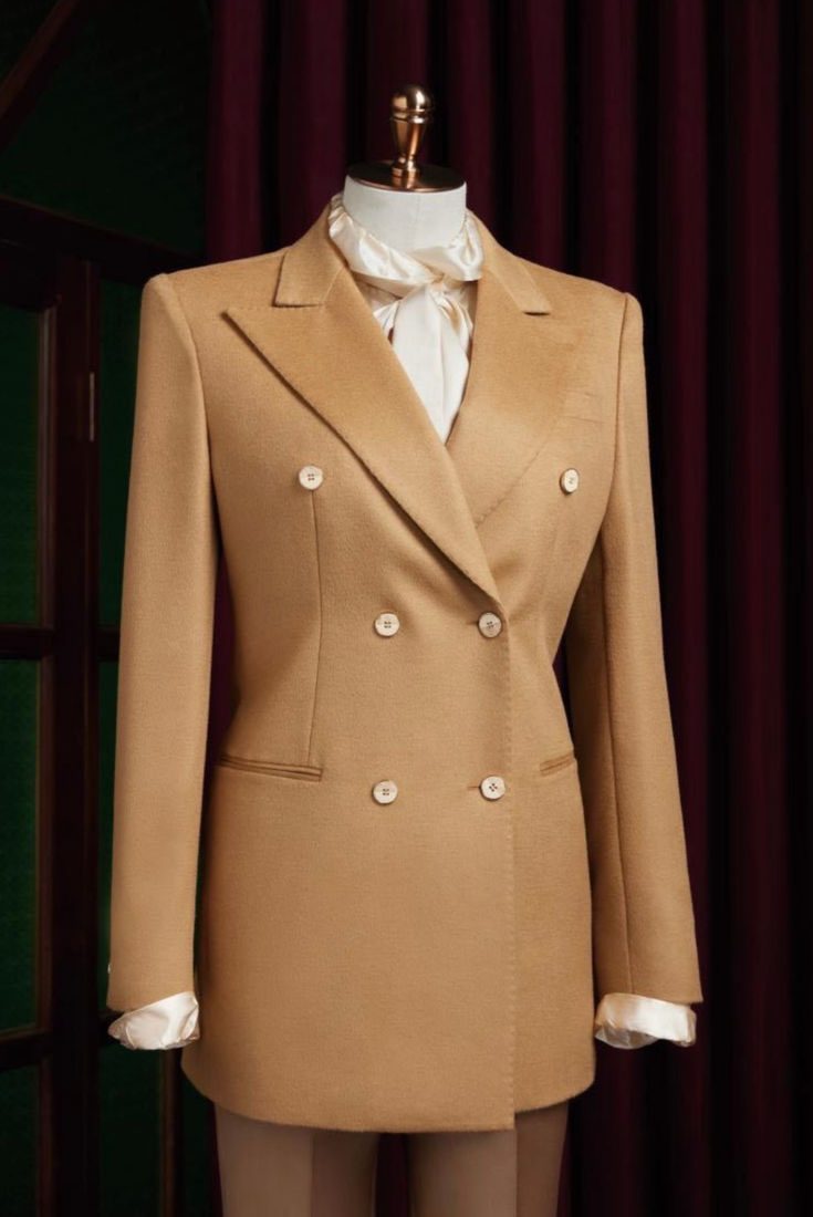 Camel Royale Suit