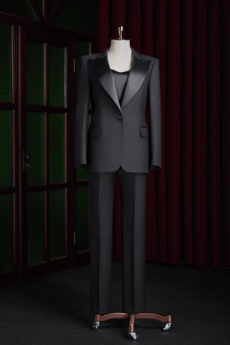 Shadow Sterling Suit